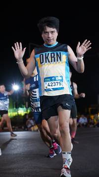 BIB: 421, 42375
                            <button type="button" onclick="openModal(23080127)" class="btn btn-primary btn-sm float-right btn-popup" data-toggle="modal" data-target=".modal-high-quality">
                        <i class="fas fa-shopping-cart"></i> Add to Cart
                    </button>
                                            <button type="button" onclick="isThisMe(23080127, true)" class="btn btn-success btn-sm float-right btn-popup btn-isme hidden" data-toggle="tooltip" data-placement="bottom" title="นี่คือรูปของคุณใช่ไหม คลิกที่นี่เพื่อเอาเข้าอัลบั้ม">
                        <i class="fas fa-plus"></i> Add to album
                    </button>
                    <button type="button" onclick="isThisMe(23080127, false)" class="btn btn-warning btn-sm float-right btn-popup btn-isnotme hidden">
                        <i class="fas fa-ban"></i> Remove from album
                    </button>